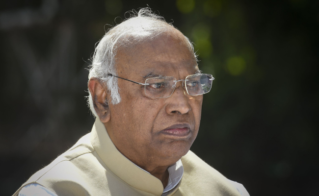 Karnataka govt will discuss and decide on caste census report in cabinet: Mallikarjun Kharge